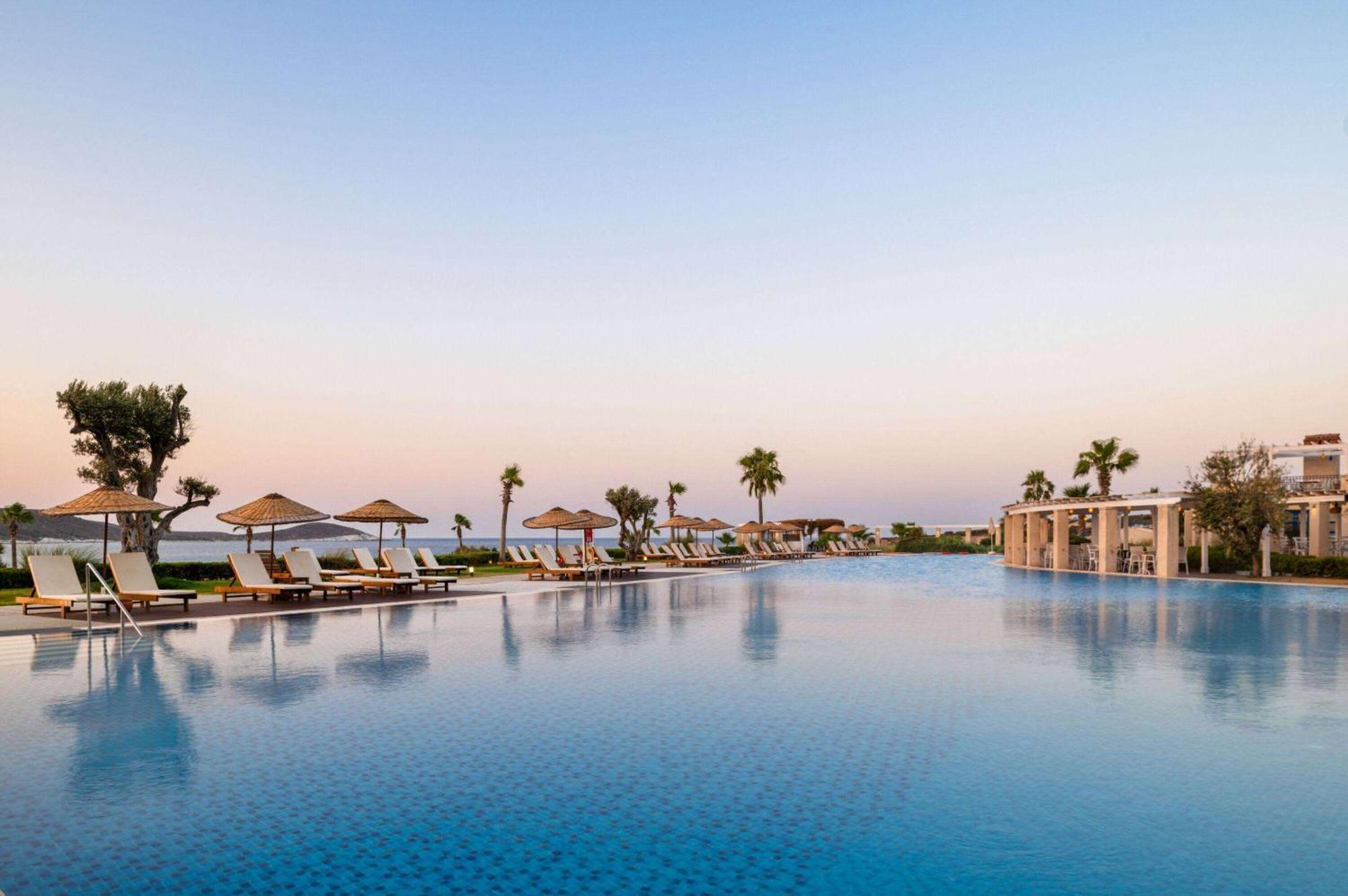 Dolce By Wyndham Cesme Alaçatı Exteriör bild
