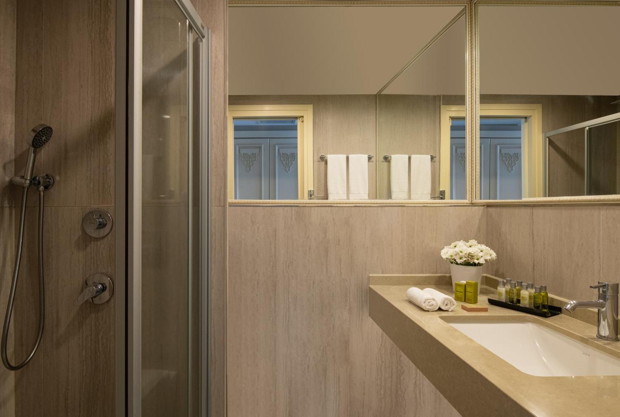 Dolce By Wyndham Cesme Alaçatı Exteriör bild