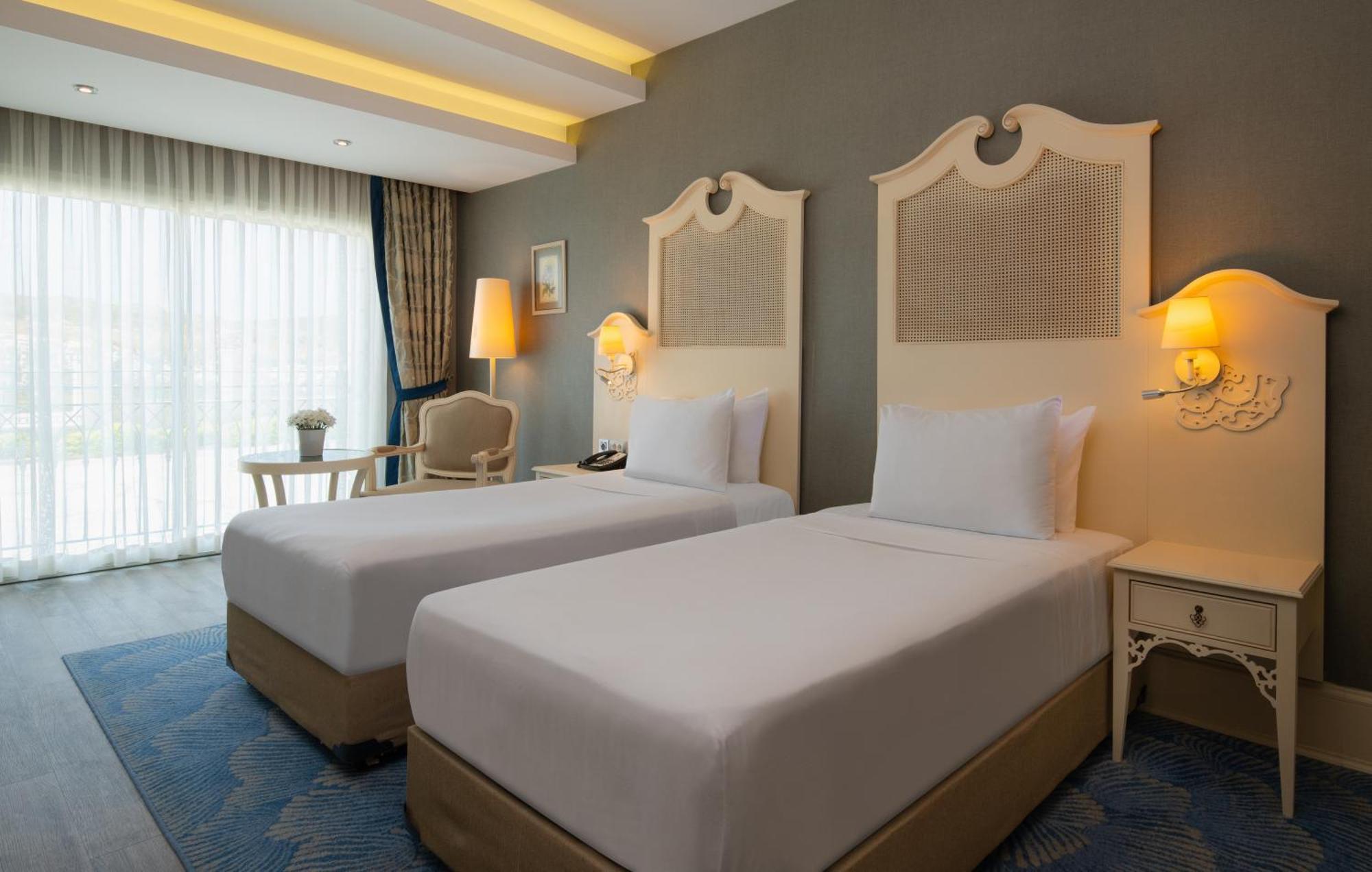 Dolce By Wyndham Cesme Alaçatı Exteriör bild