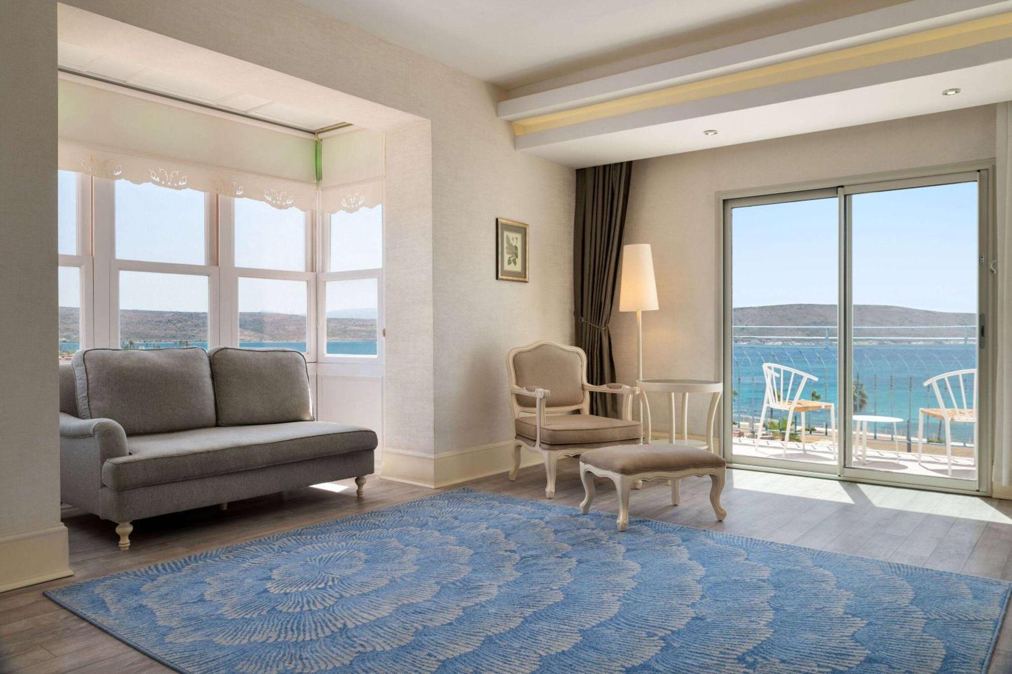 Dolce By Wyndham Cesme Alaçatı Exteriör bild
