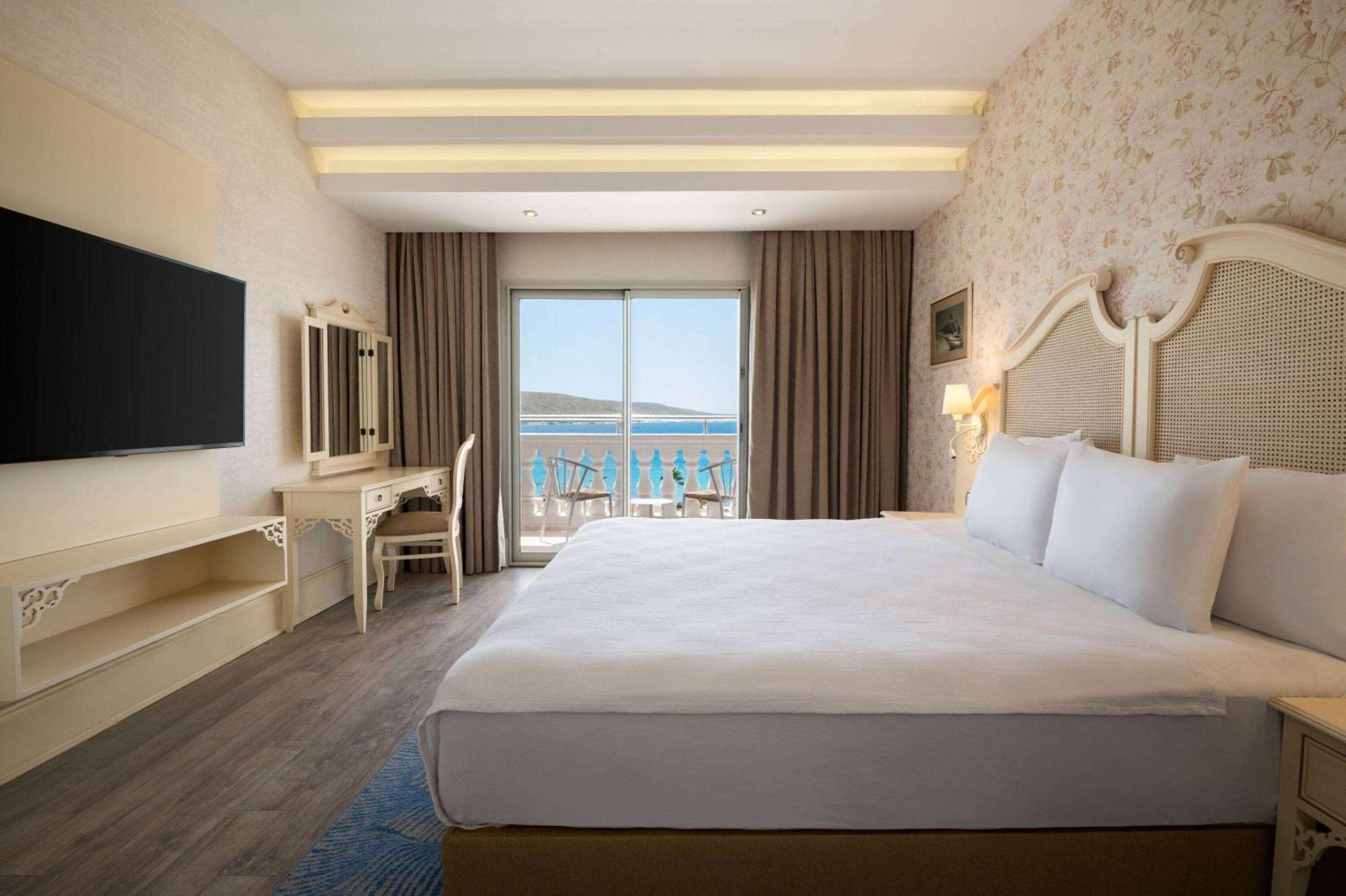 Dolce By Wyndham Cesme Alaçatı Exteriör bild