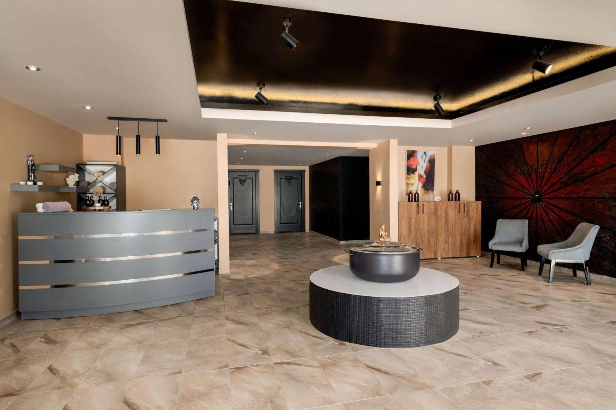Dolce By Wyndham Cesme Alaçatı Exteriör bild