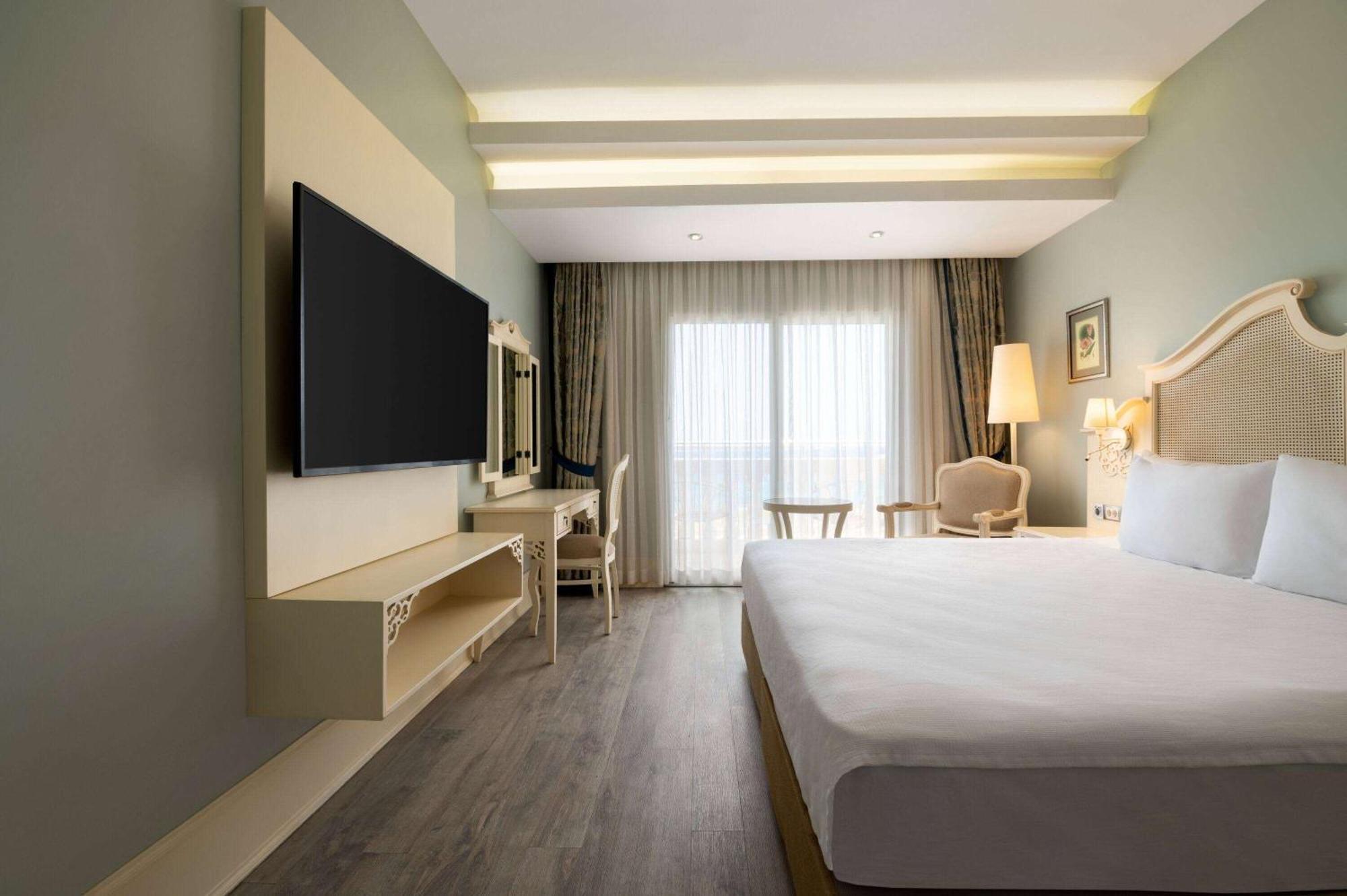 Dolce By Wyndham Cesme Alaçatı Exteriör bild