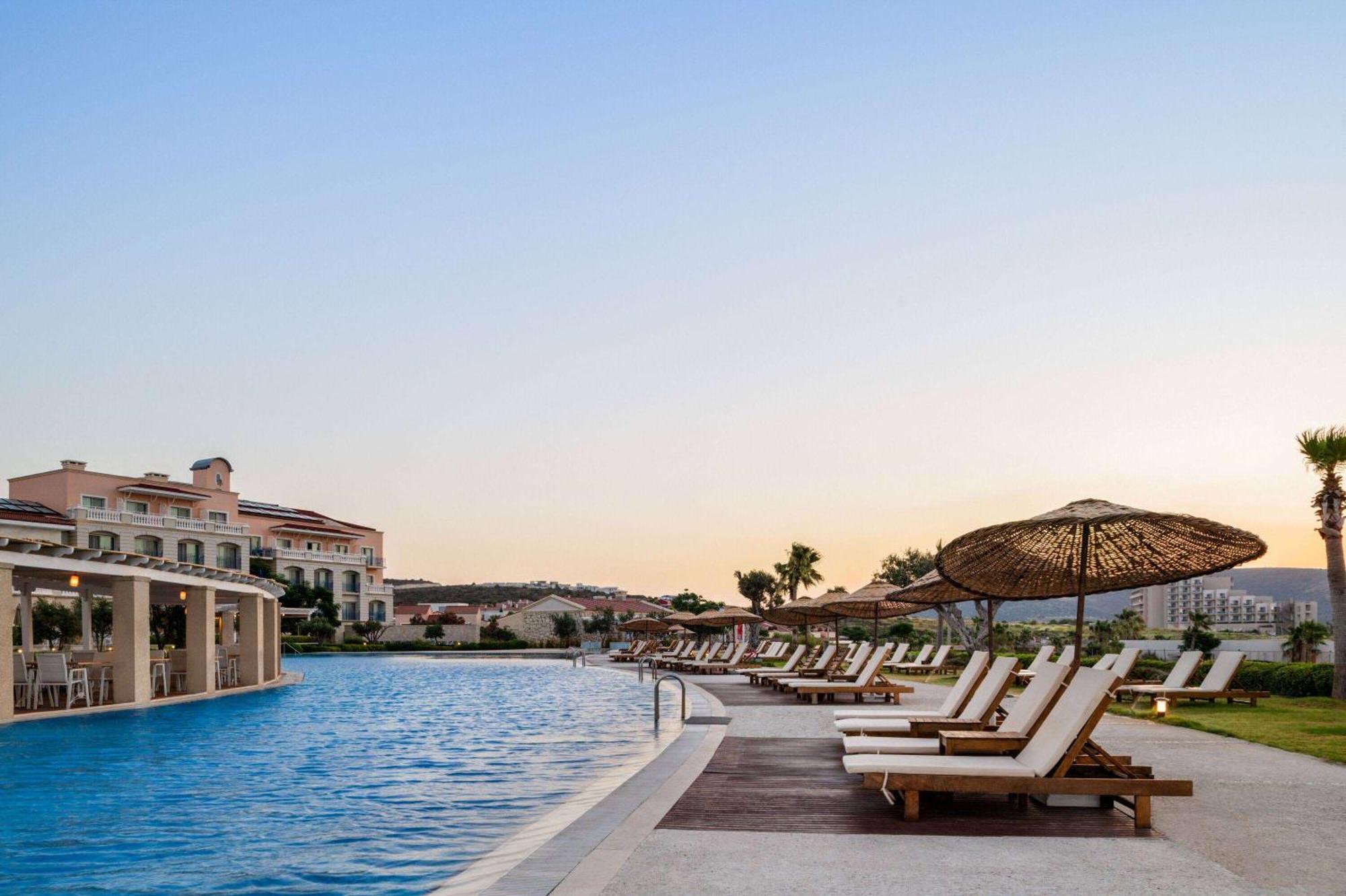 Dolce By Wyndham Cesme Alaçatı Exteriör bild