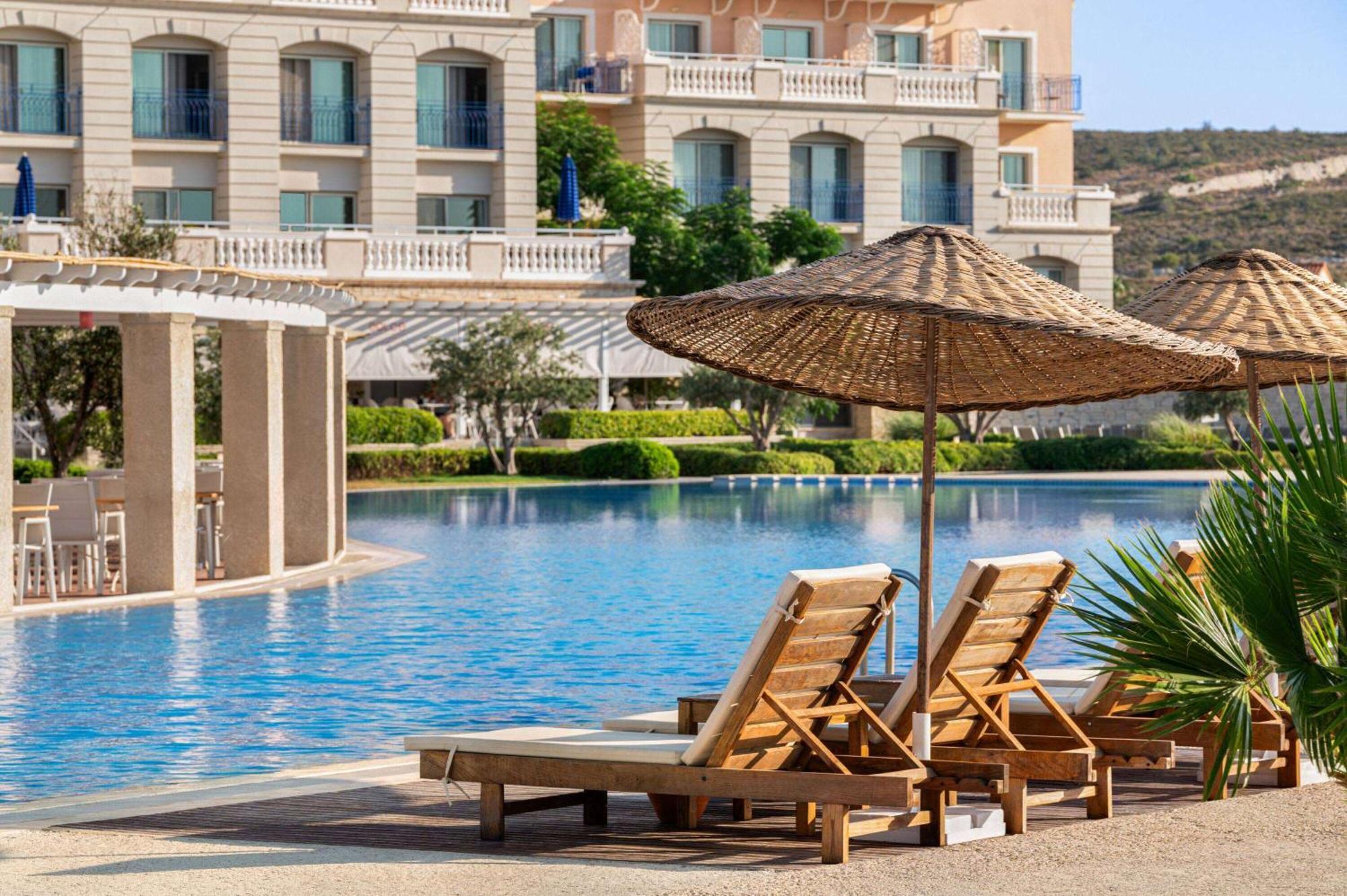 Dolce By Wyndham Cesme Alaçatı Exteriör bild